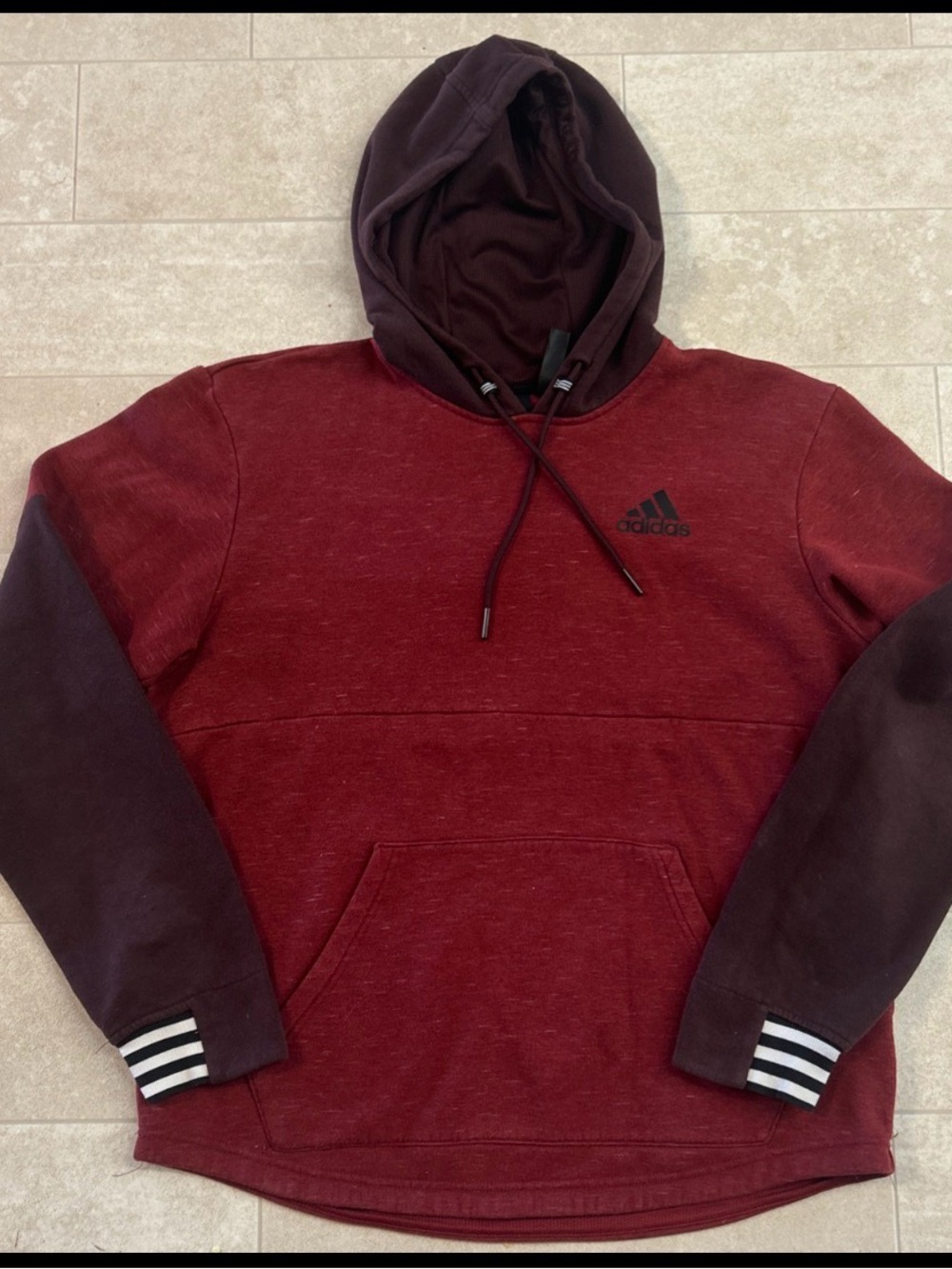 Adidas Sweatshirt Mens Medium Red Burgundy Hoodie Pullover Sweater Hooded